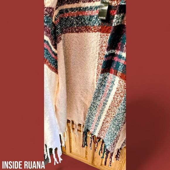 TORRID NEW Plus Size Cold Weather RUANA Sweater. - Picture 9 of 16